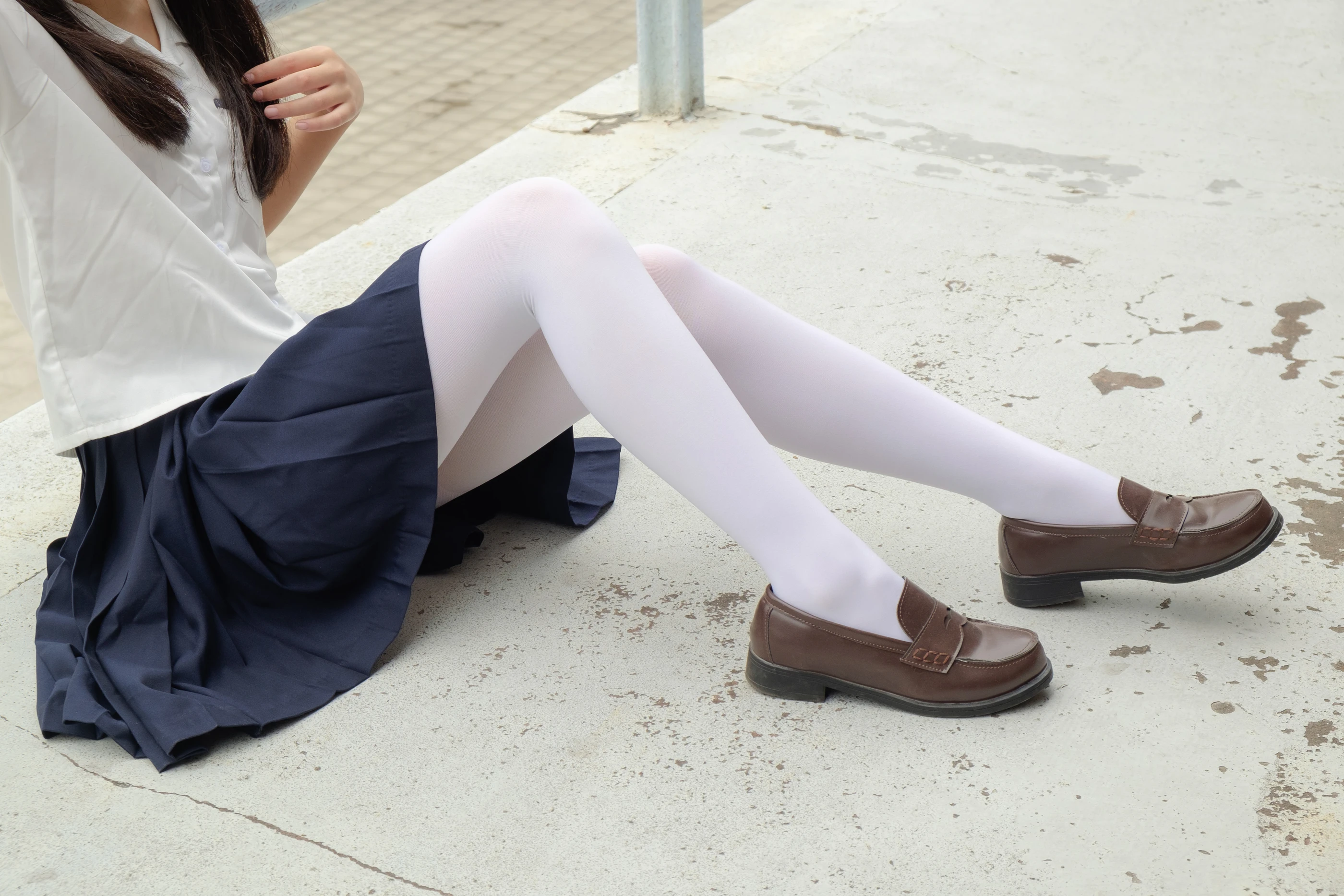 森萝财团 R15-034 [102P]插图1